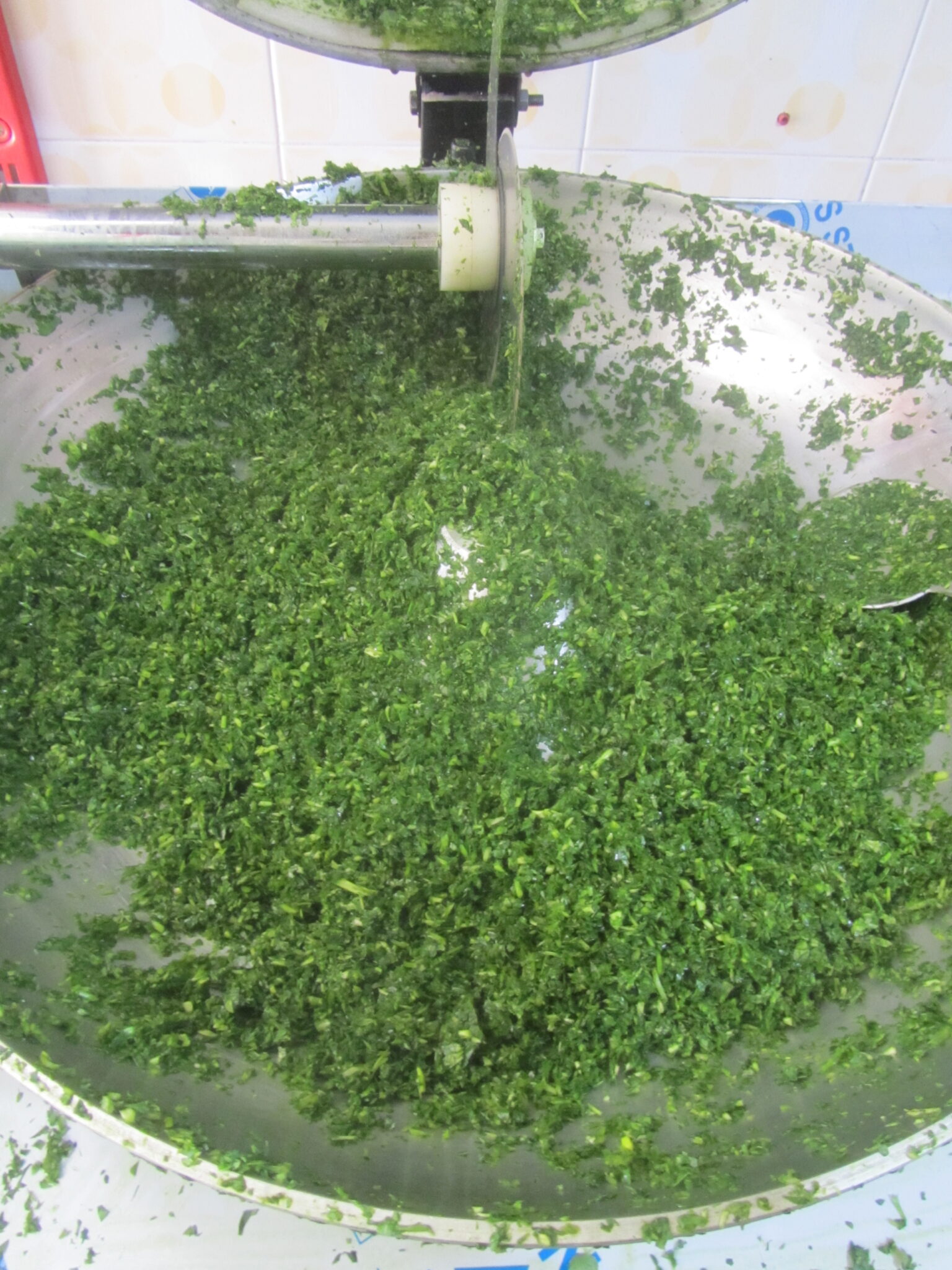 سبزی قورمه سبزی شیرازی