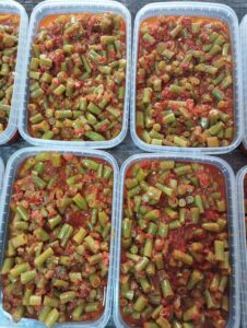 خرید لوبیا سبز با پوره گوجه از سایت معتبر شیراز سبزی